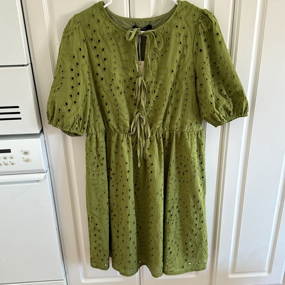 Dokotoo Mini Dress Olive Green Eyelet Lace Knee Length Short Puffy Sleeve Size S - Picture 10 of 14